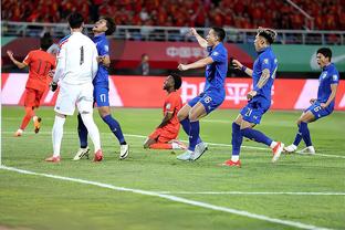 韩乔生：国足比防守在亚洲范围内没输过谁，就是进攻太稀碎了